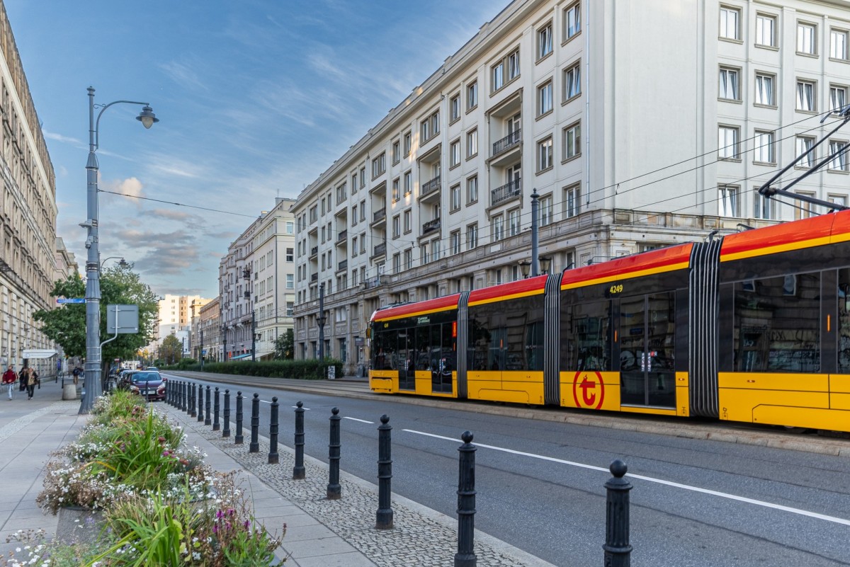 Warszawa · ul. Marszałkowska — 12