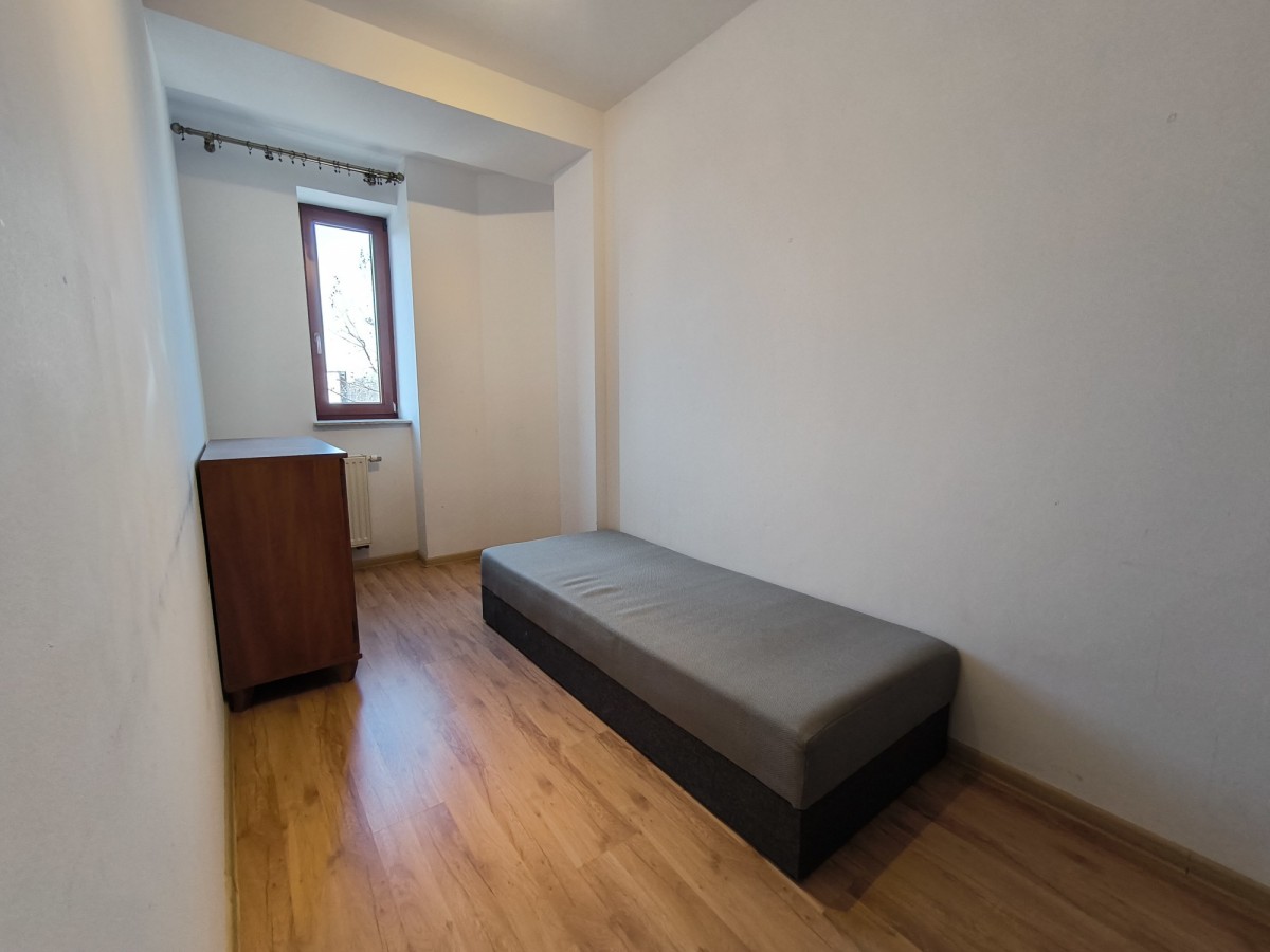 Warszawa · ul. Biruty — 5