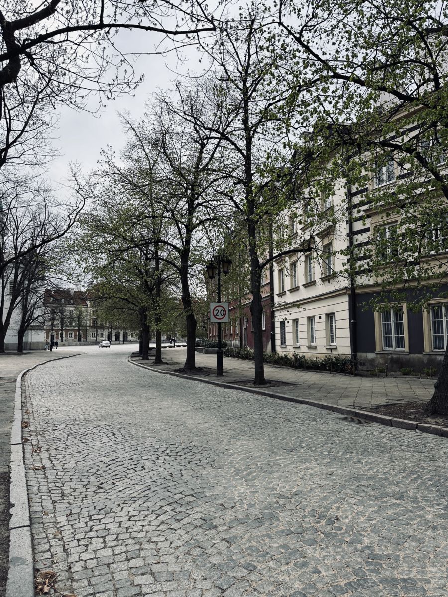 Warszawa · ul. Kościelna — 29