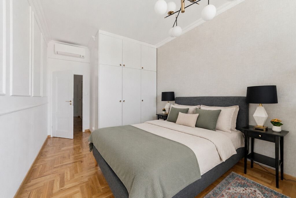 Warszawa · ul. Tyniecka — 10