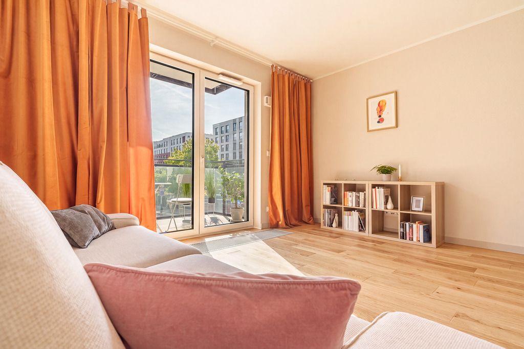 Warszawa · ul. Stefana Okrzei — 2