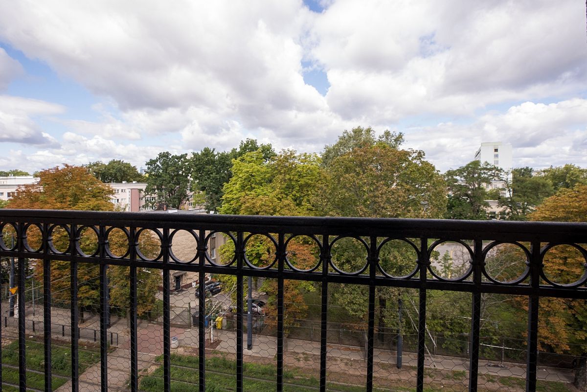 Warszawa · ul. 11 Listopada — 38