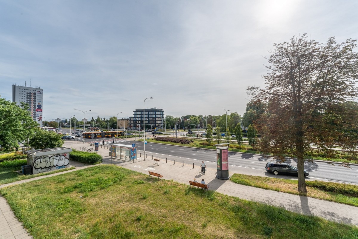 Warszawa · ul. Wołoska — 11