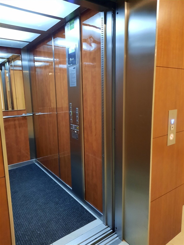 Warszawa · al. Aleja Bohaterów Września — 13