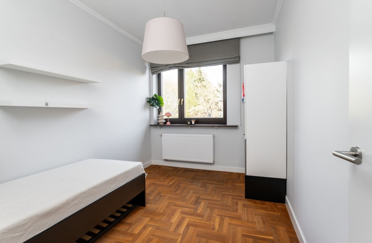 Warszawa · ul. Algierska — 22