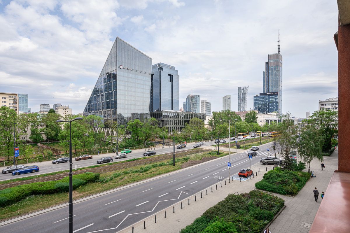 Warszawa · al. Aleje Jerozolimskie — 13