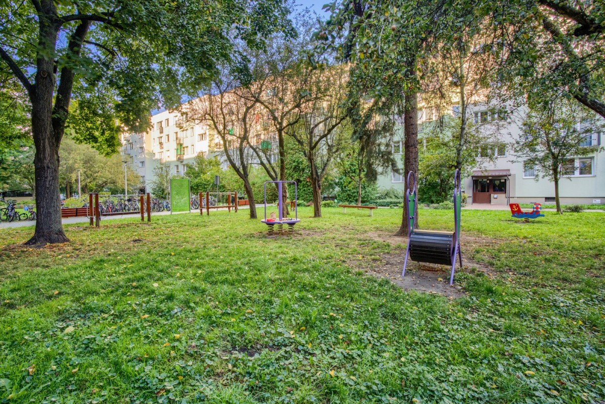 Warszawa · ul. Władysława Korotyńskiego — 15