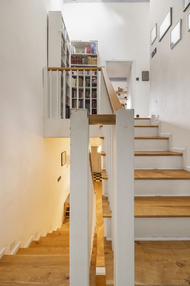 Warszawa · ul. Migdałowa — 37