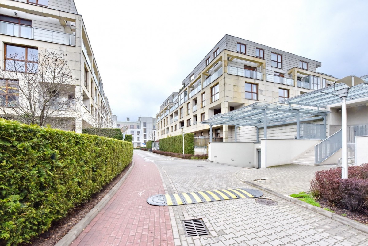 Warszawa · ul. Sarmacka — 12