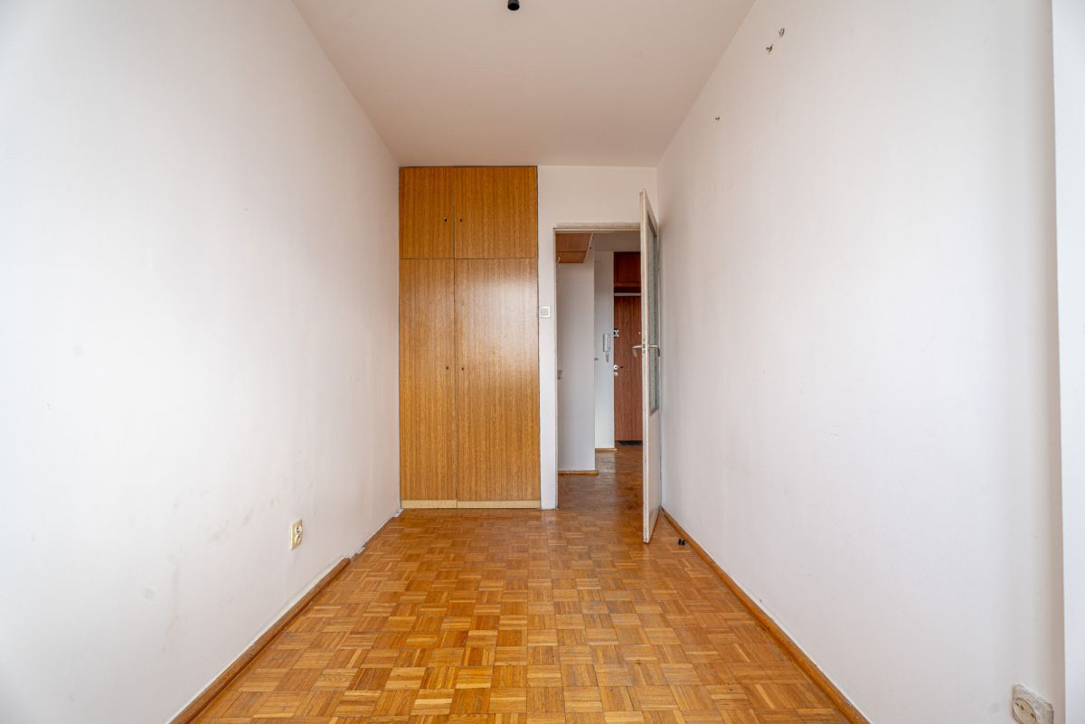Warszawa · ul. Kazimierza Promyka — 3
