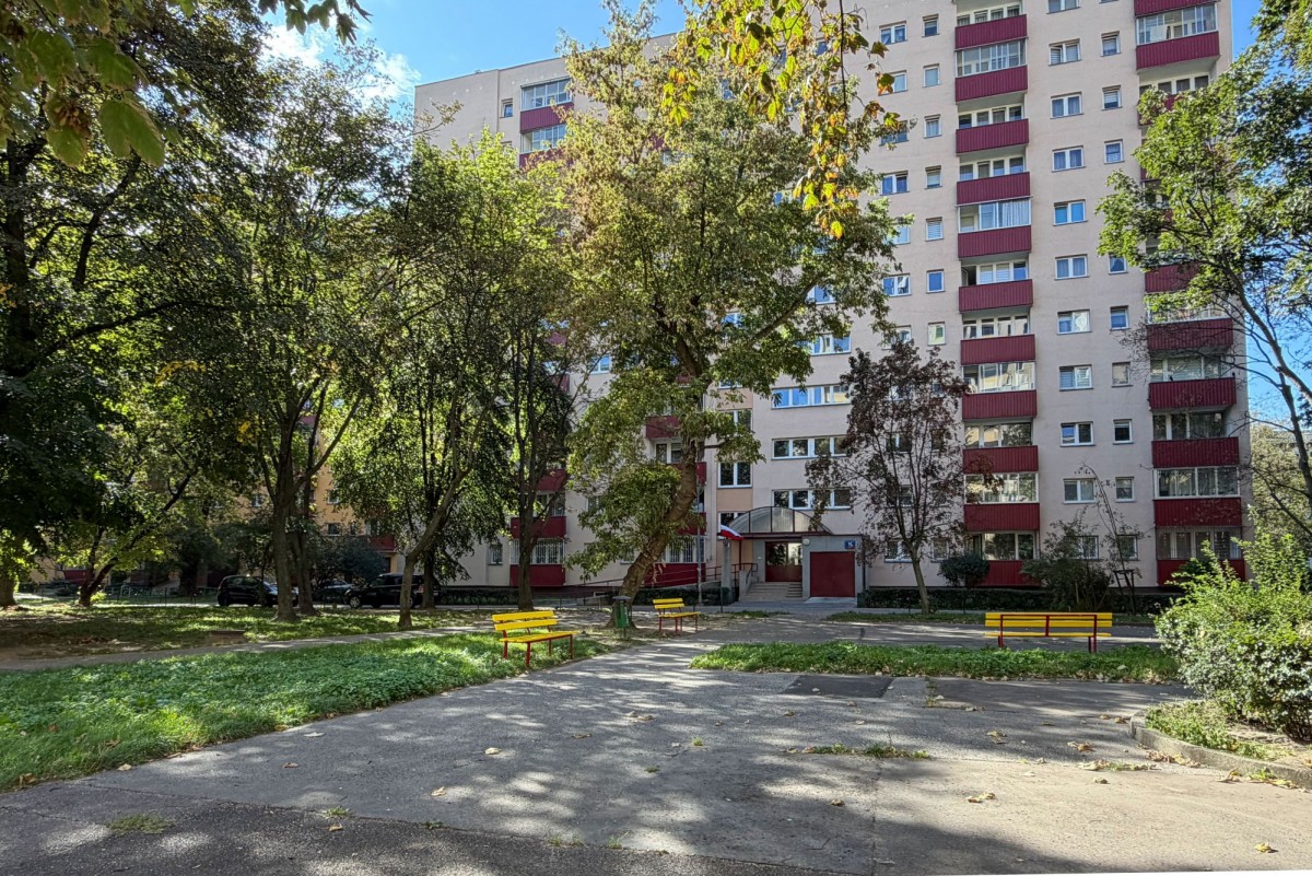 Warszawa · ul. Tadeusza Krępowieckiego — 16