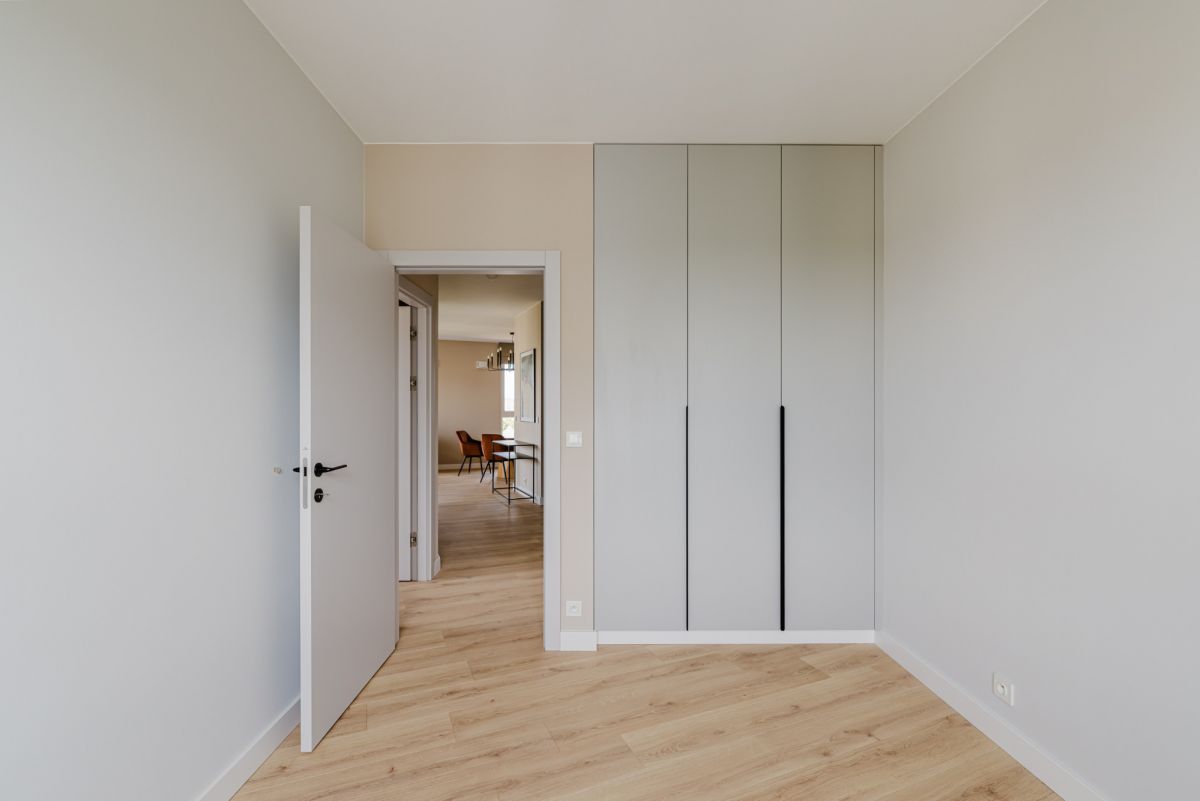 Warszawa · ul. Literacka — 10