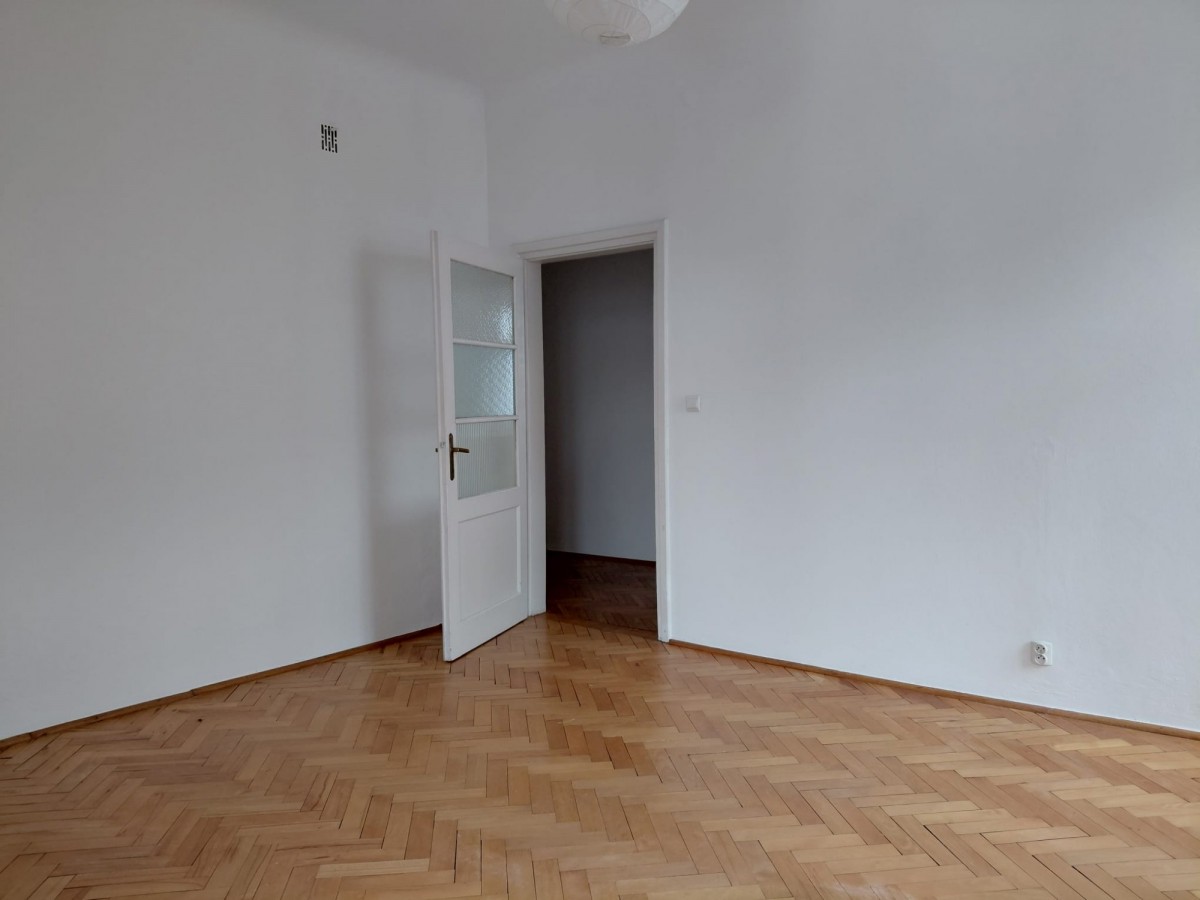 Warszawa · ul. Filtrowa — 8