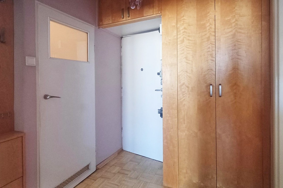 Warszawa · al. Aleje Jerozolimskie — 10