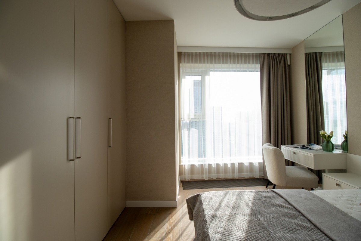 Warszawa · ul. Grzybowska — 8