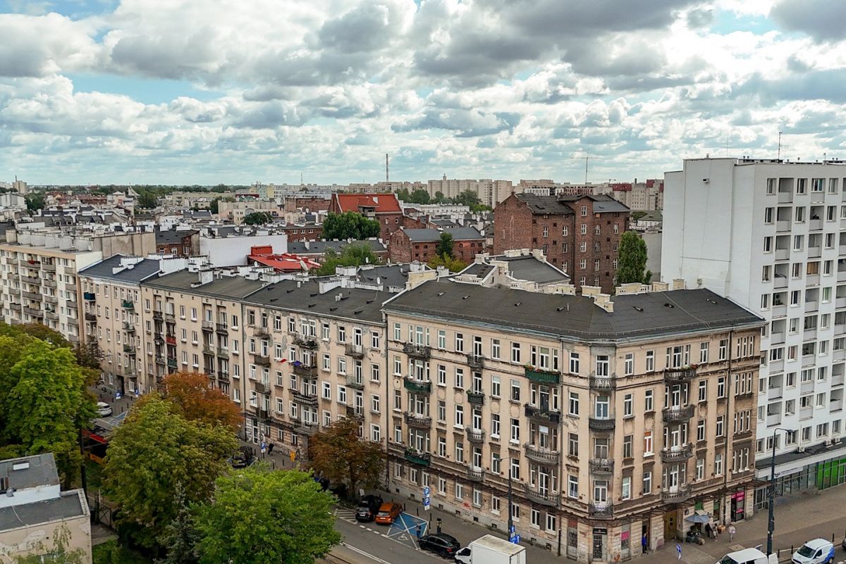 Warszawa · ul. 11 Listopada — 19