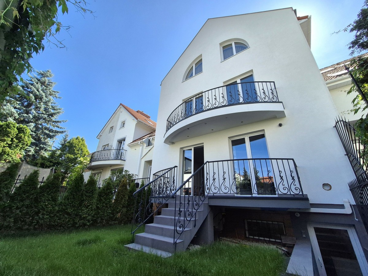 Warszawa · ul. Królowej Marysieńki — 19