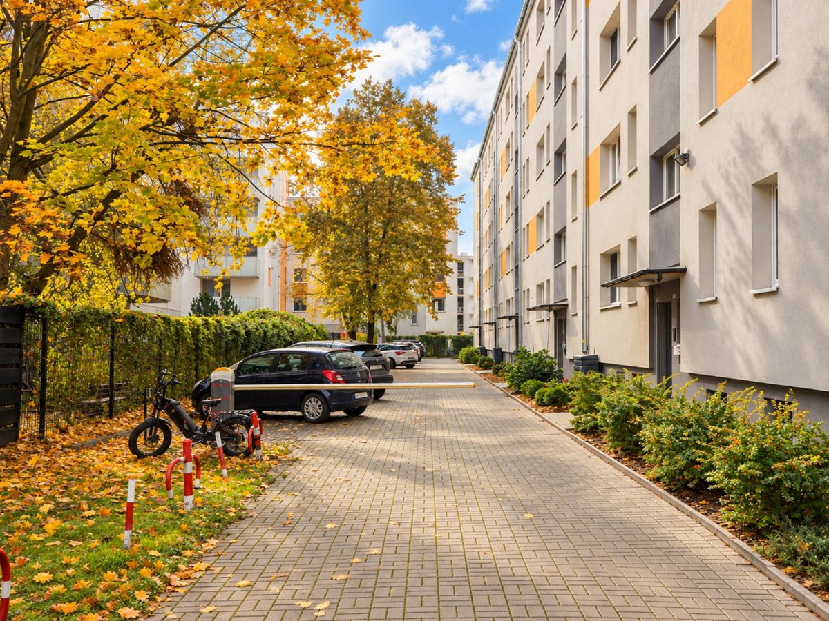 Warszawa · ul. Kościuszkowców — 12