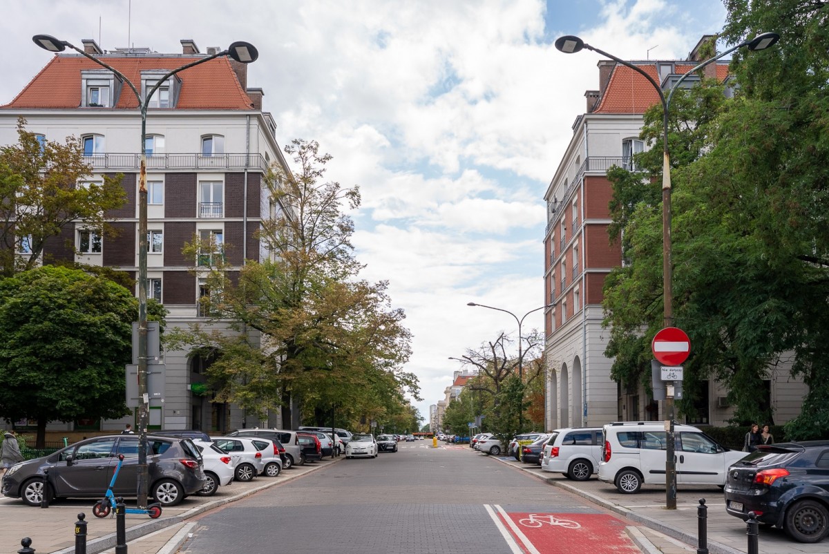 Warszawa · al. Aleja Armii Ludowej — 2