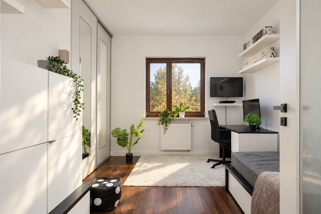 Warszawa · ul. Prymasa Augusta Hlonda — 11
