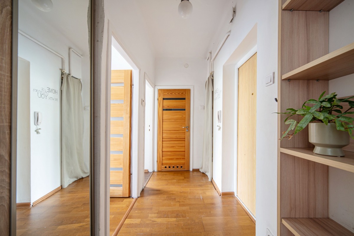Warszawa · ul. Oliwska — 11