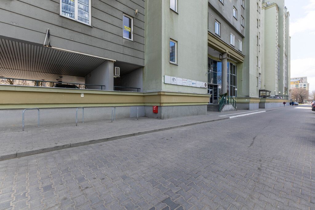 Warszawa · al. Aleje Jerozolimskie — 12