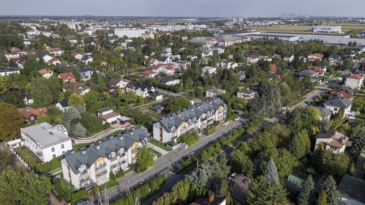 Ożarów Mazowiecki · ul. Zielna — 17