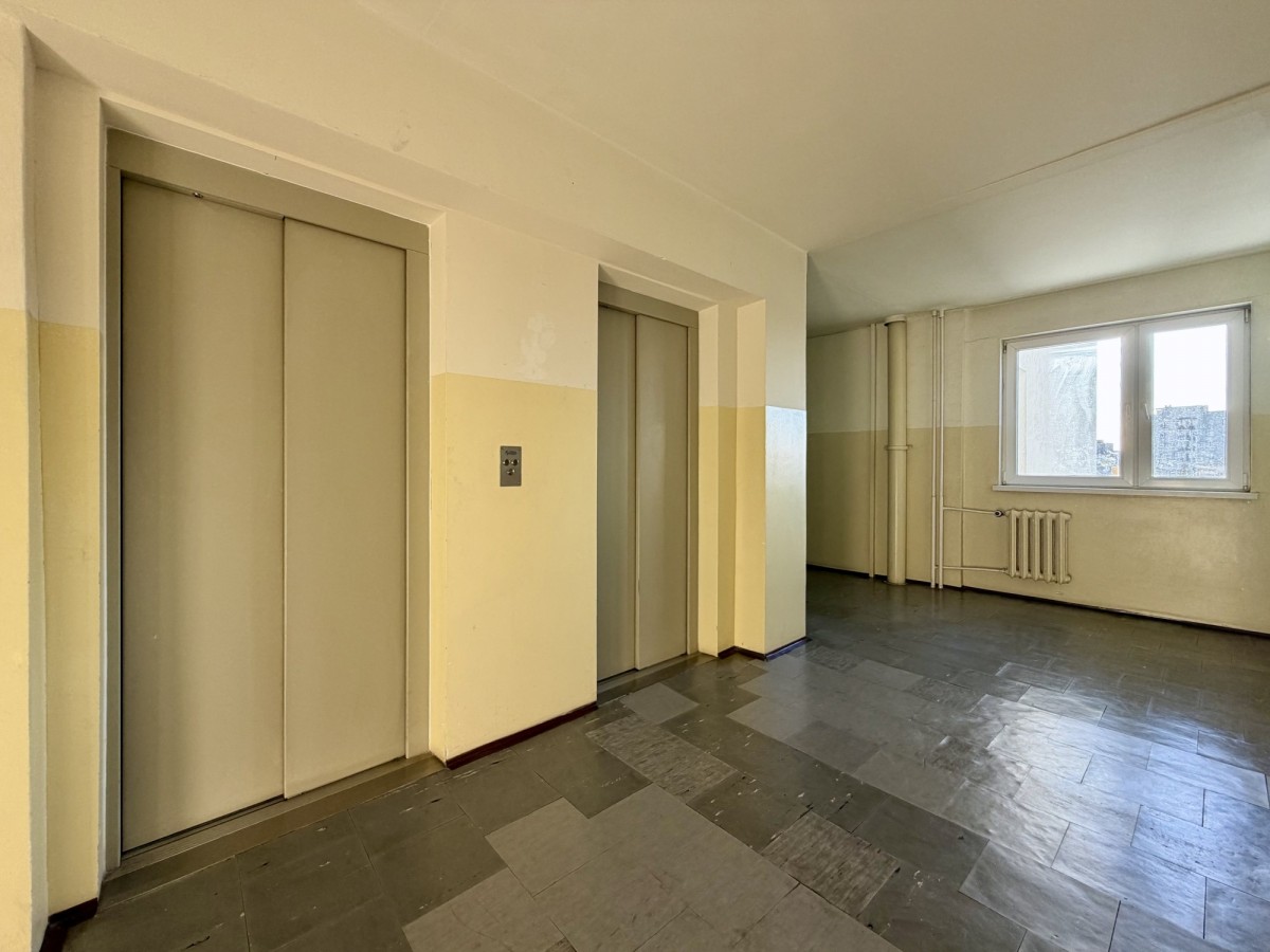 Warszawa · ul. Na Uboczu — 8