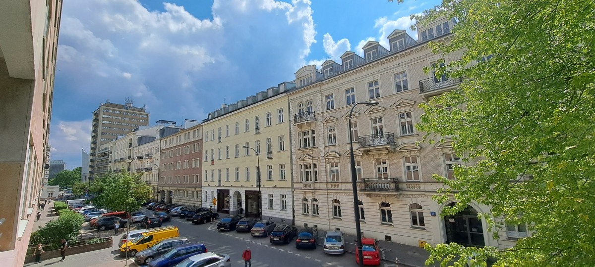 Warszawa · ul. Wiejska — 4