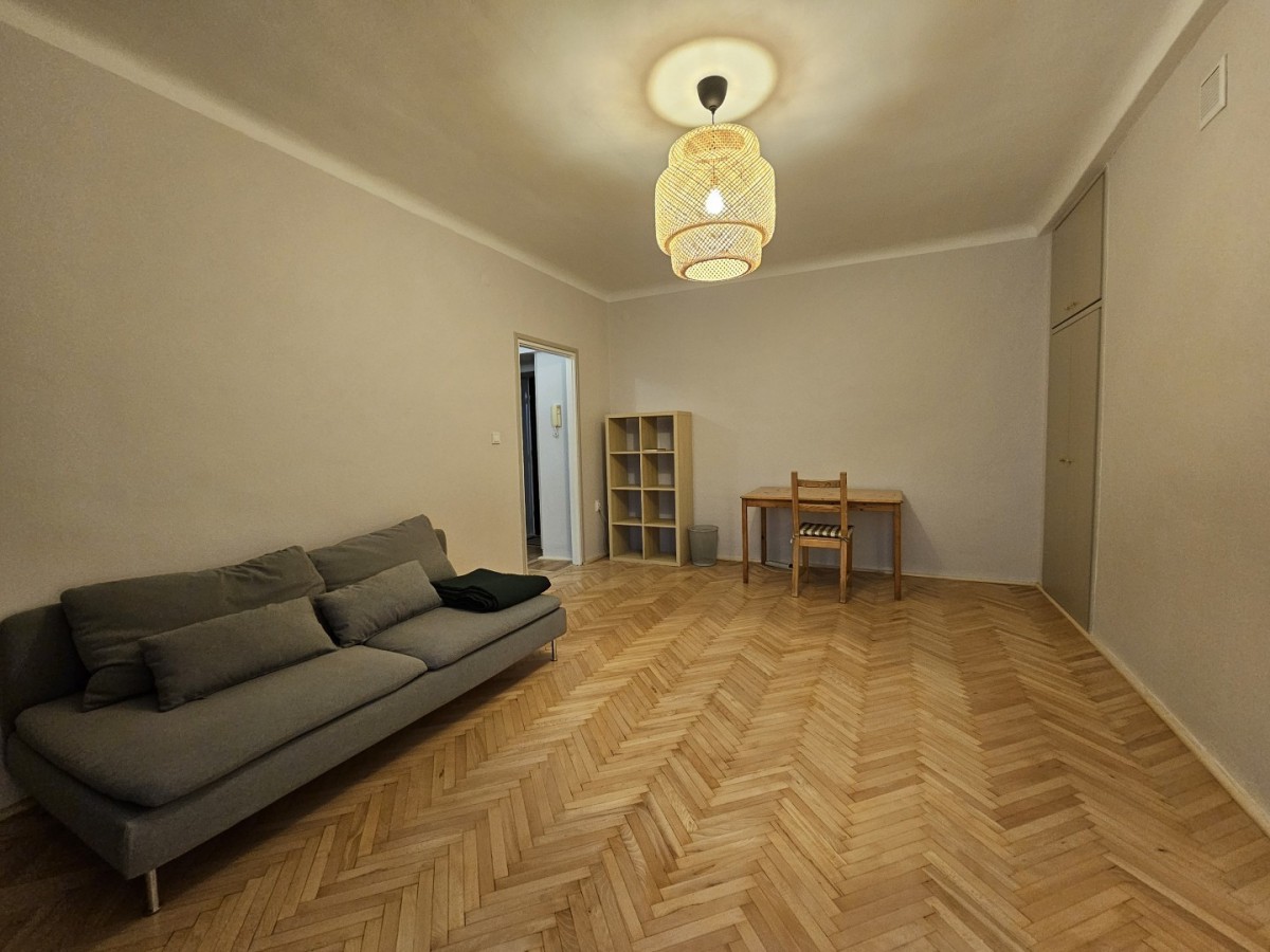 Warszawa · al. Aleja Jana Pawła II — 3