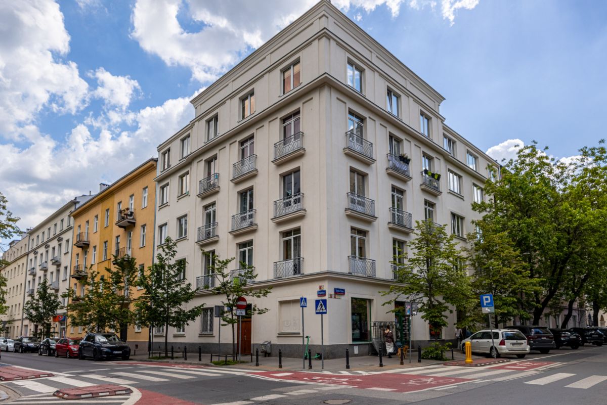 Warszawa · ul. Wspólna — 8
