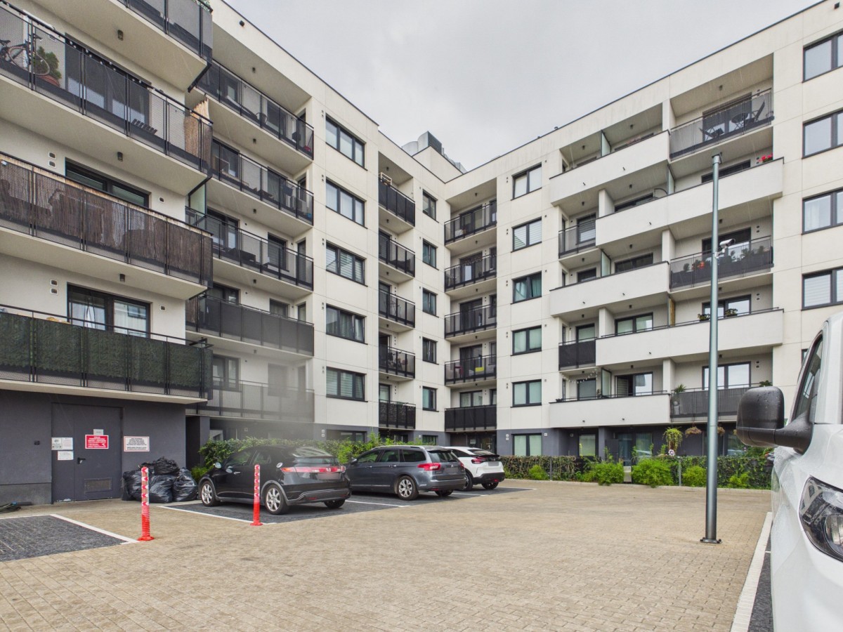 Warszawa · ul. Równoległa — 21