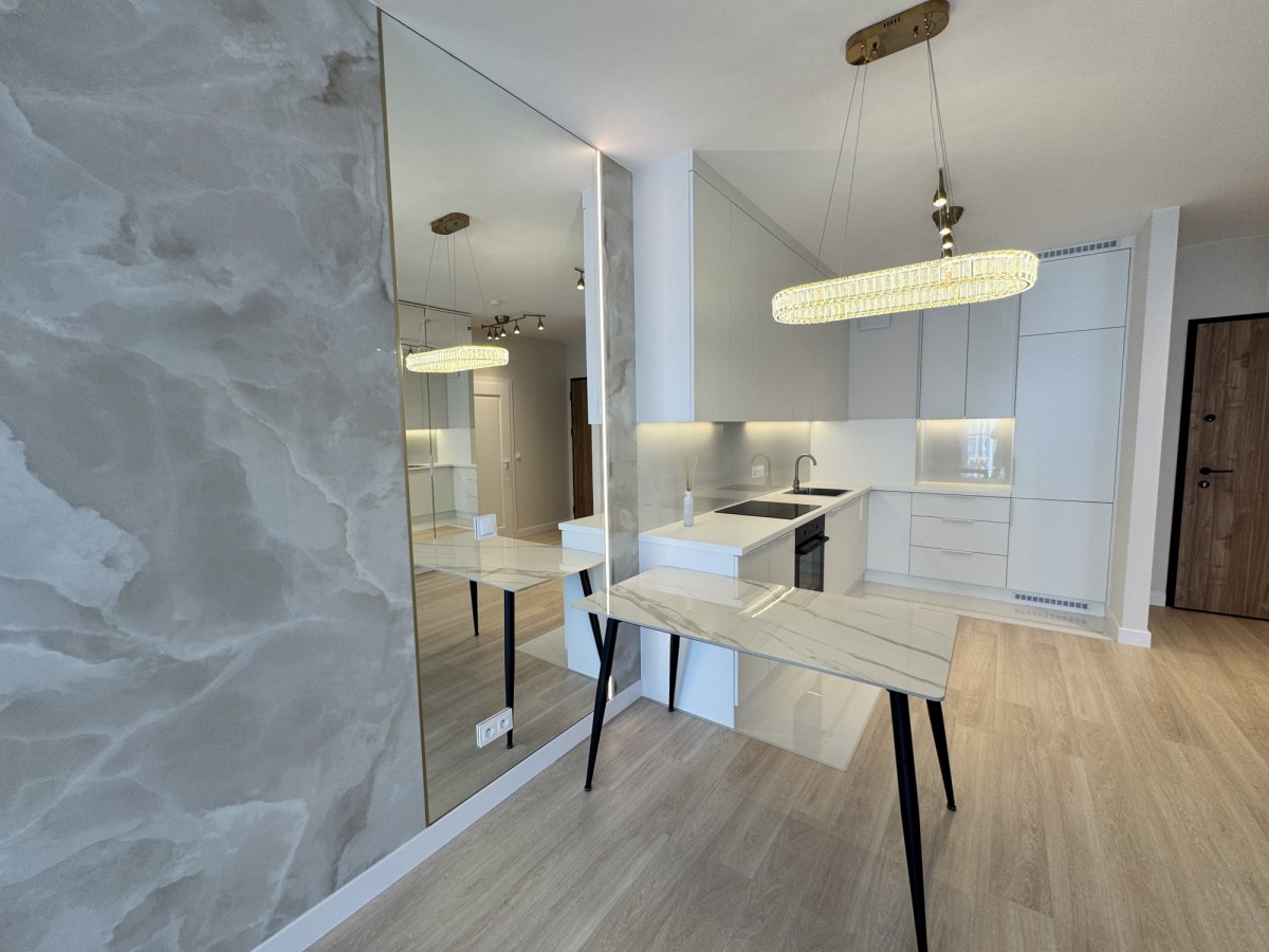 Warszawa · ul. Chmielna — 4