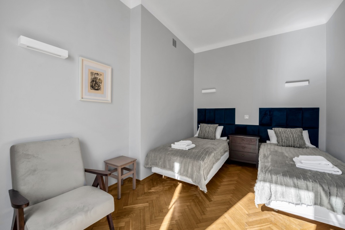 Warszawa · ul. Brzozowa — 11
