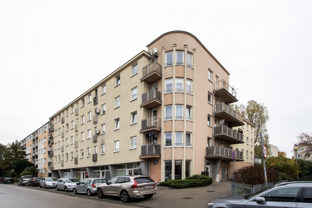 Warszawa · ul. Rakietników — 15
