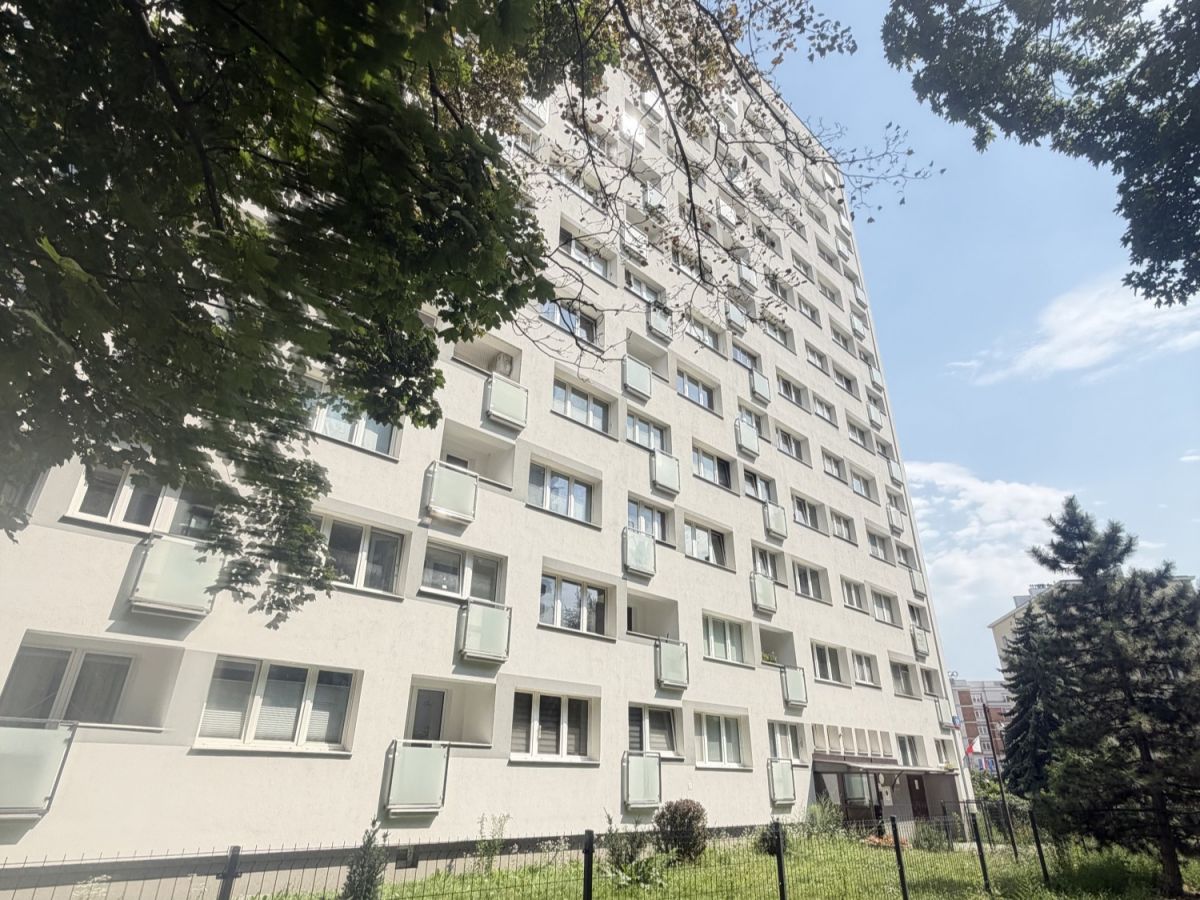 Warszawa · al. Aleje Jerozolimskie — 17