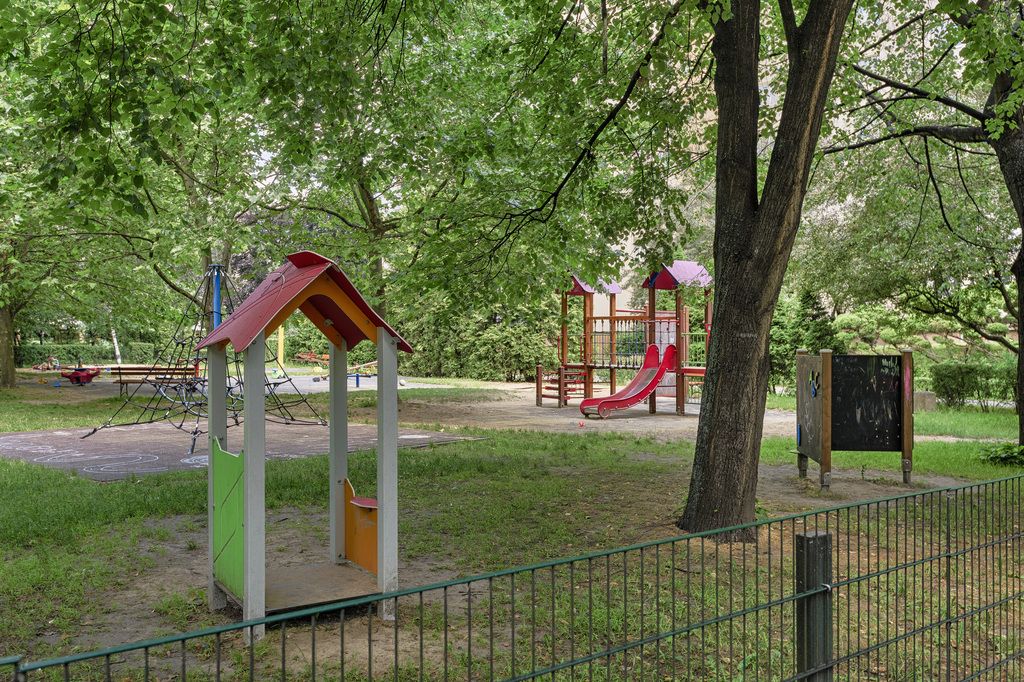 Warszawa · ul. Dzika — 23