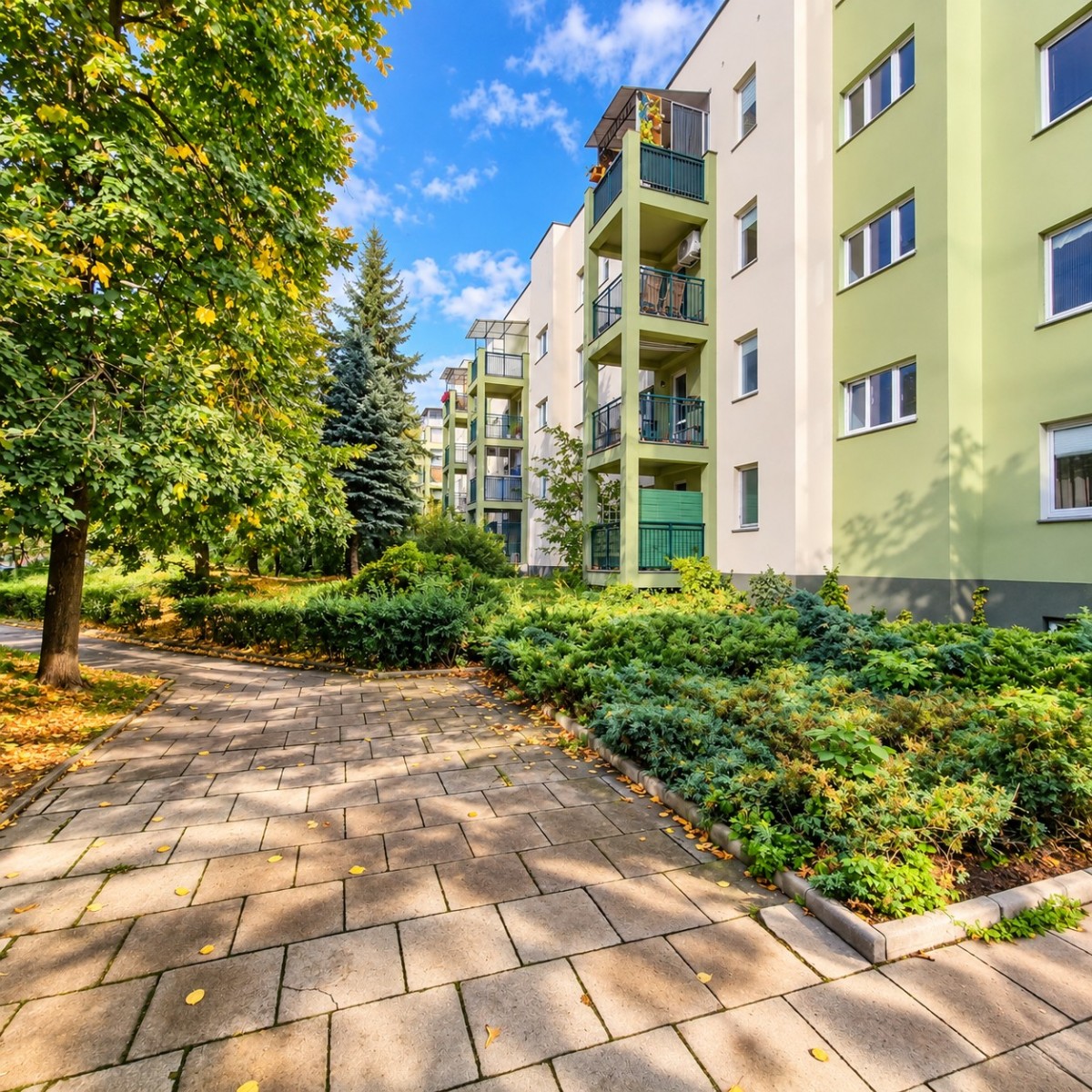 Warszawa · ul. Wawrzyńca Surowieckiego — 21