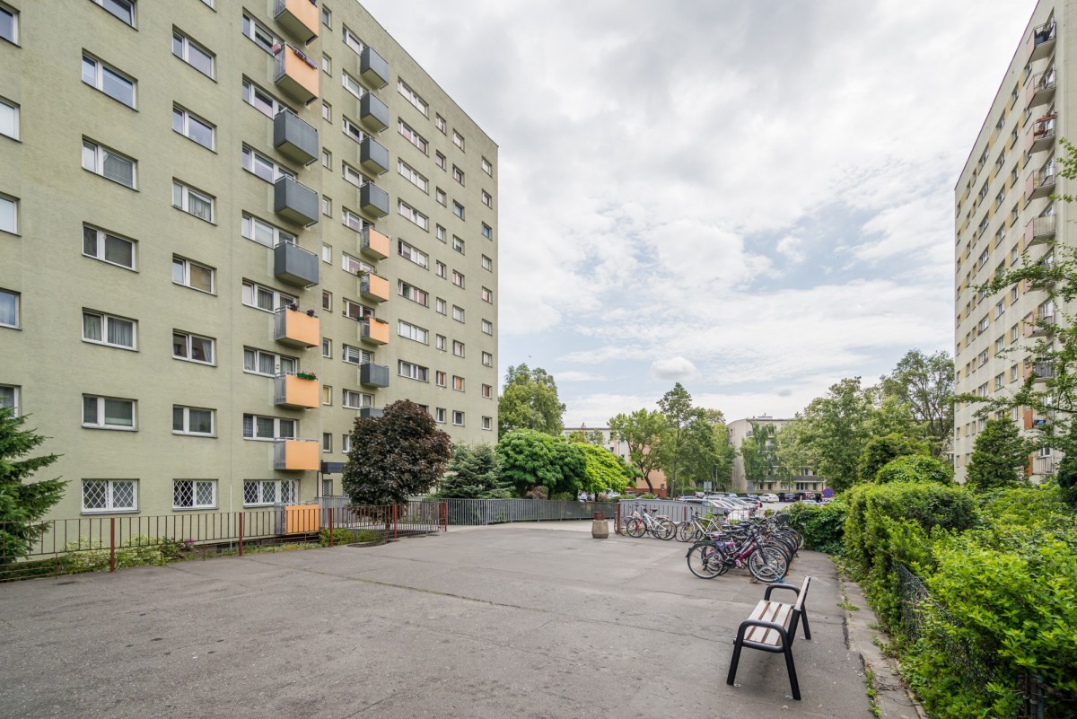 Warszawa · ul. Konstancińska — 13