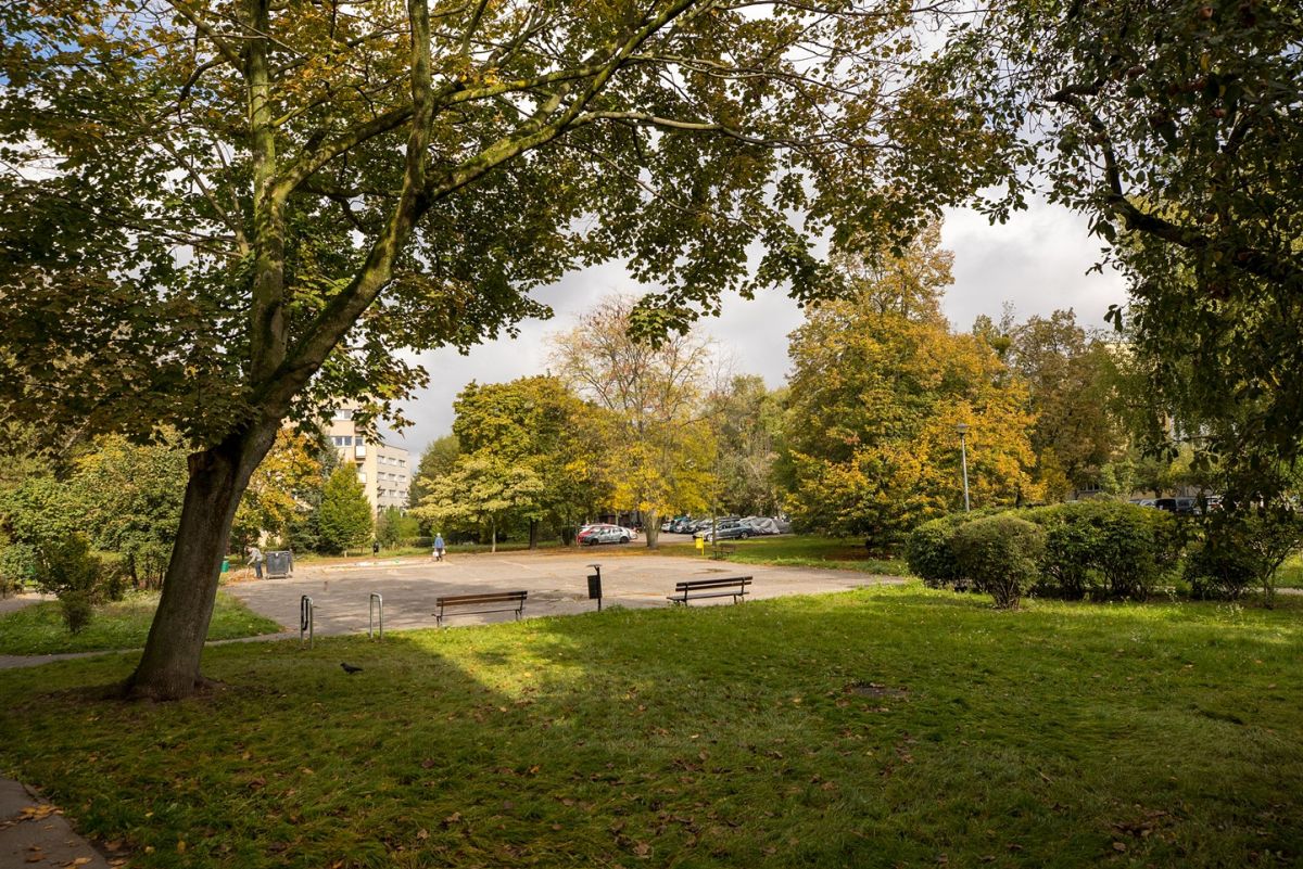 Warszawa · ul. Jasnodworska — 10