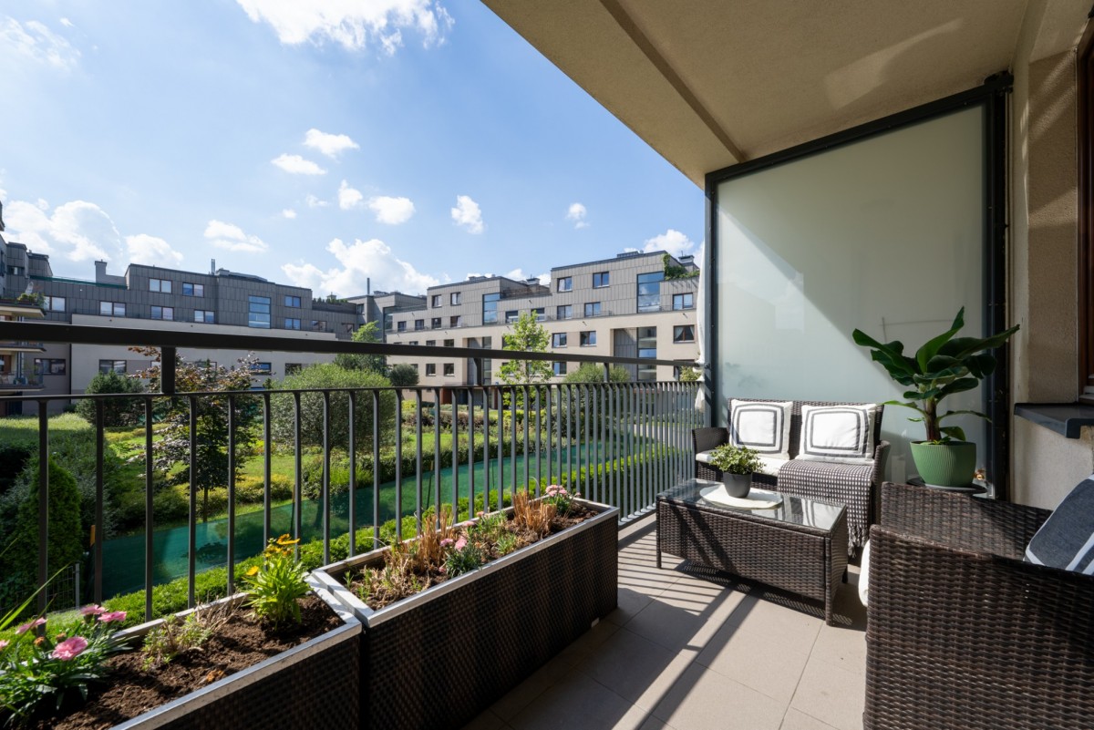 Warszawa · ul. Prymasa Augusta Hlonda — 21