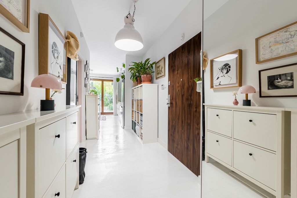 Warszawa · ul. Obwodowa — 16