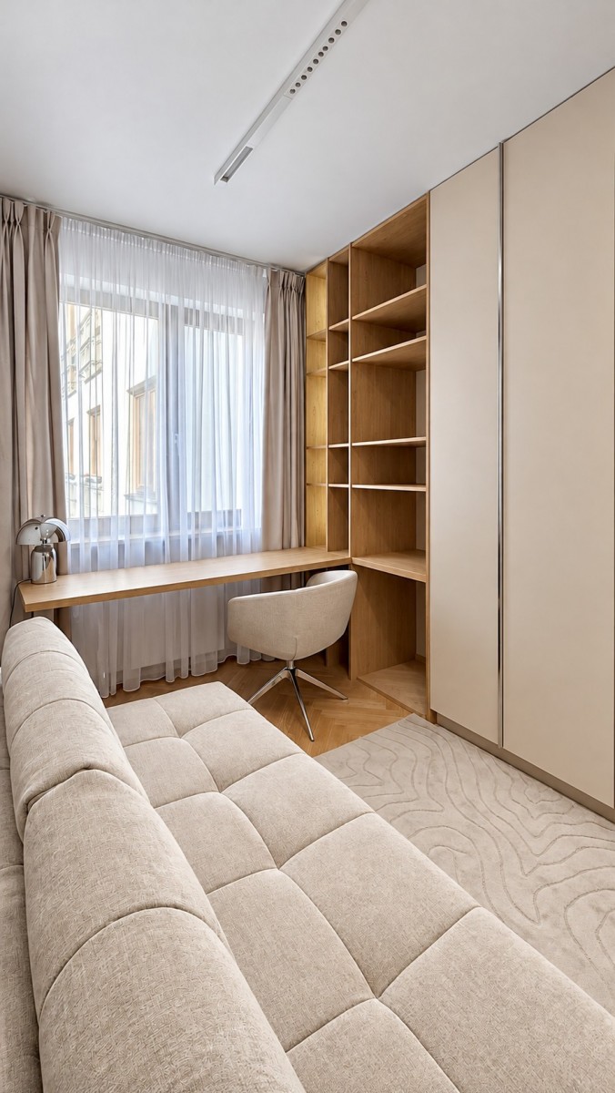 Warszawa · Praga-Północ — 18