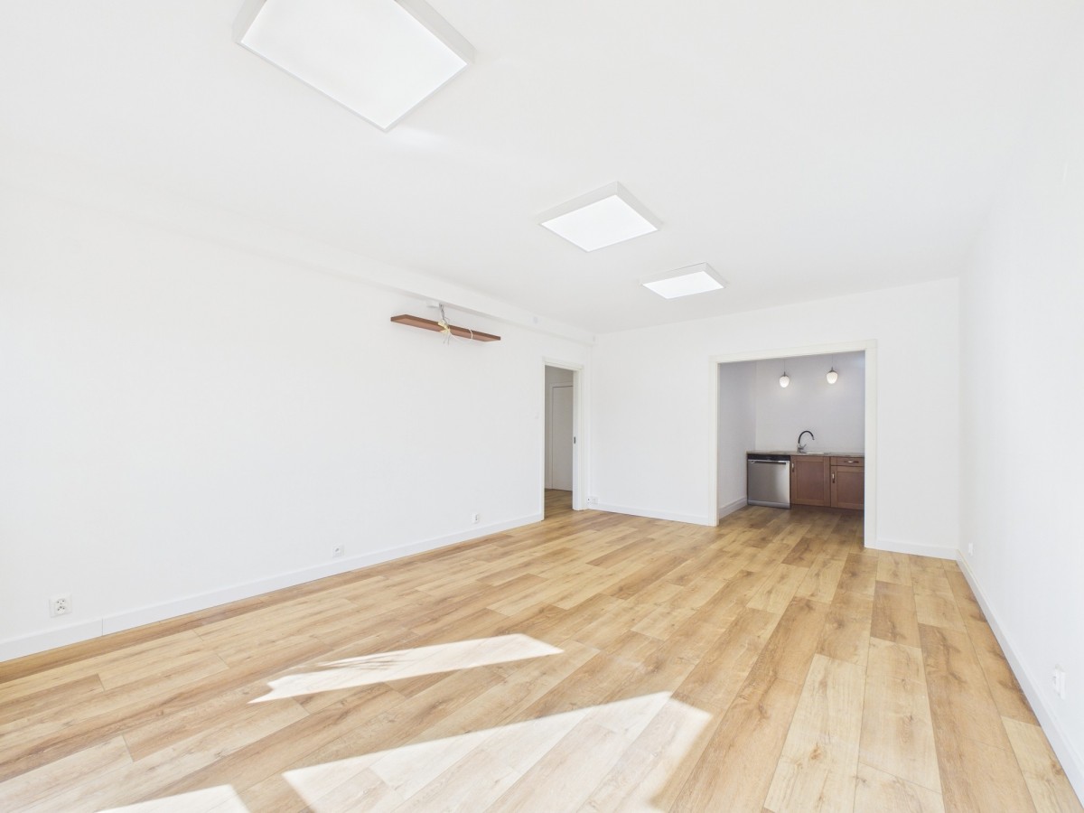 Warszawa · ul. św. Bonifacego — 15
