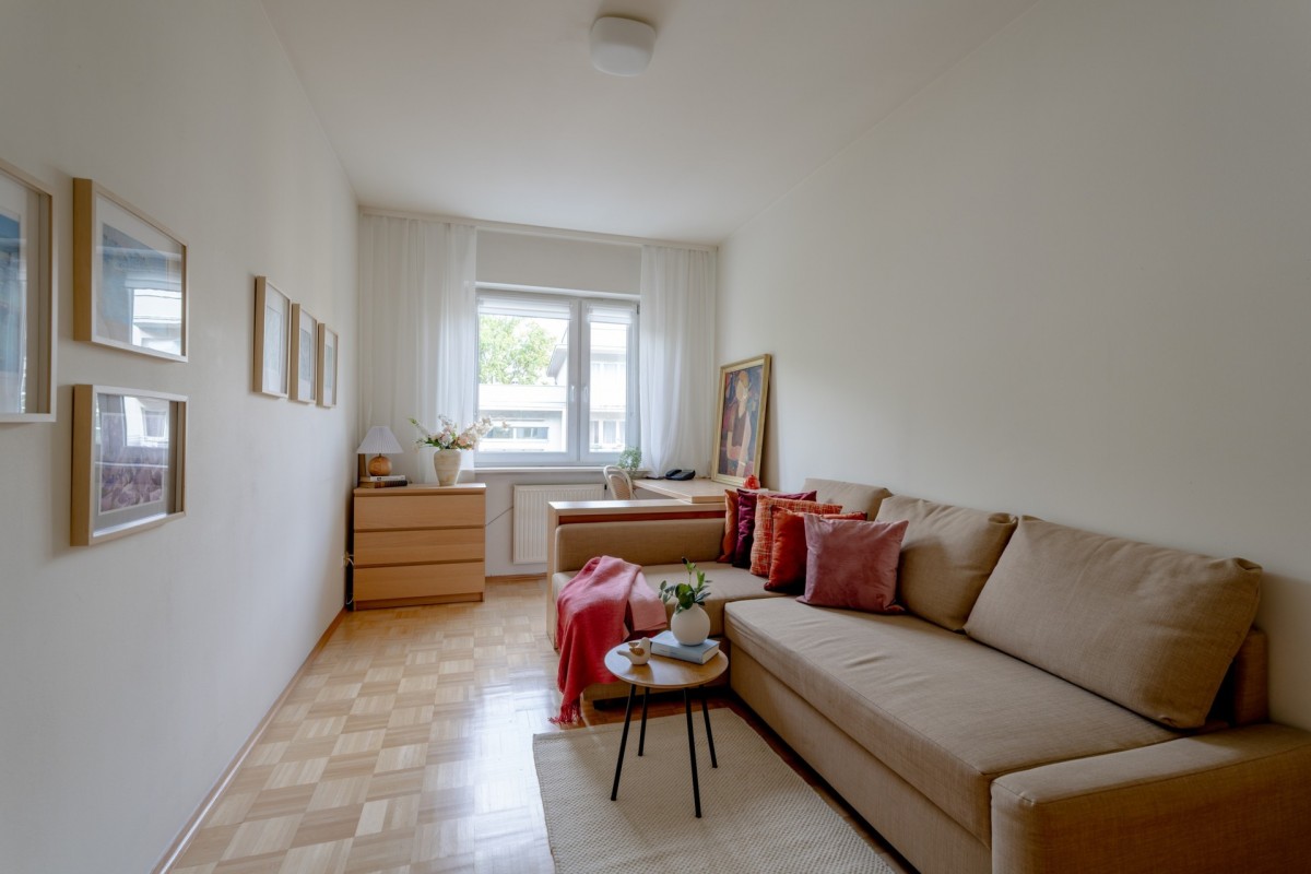 Warszawa · ul. Obrońców Tobruku — 10