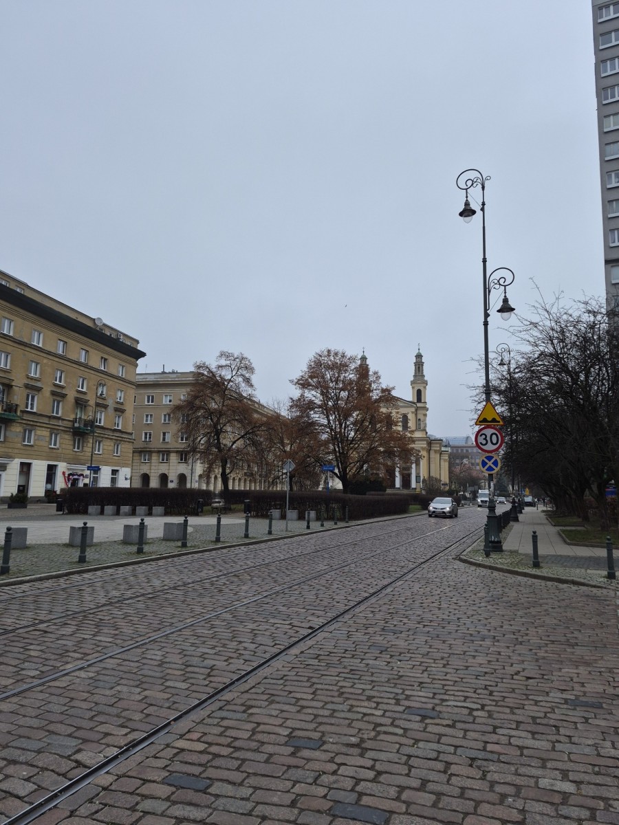 Warszawa · ul. Chłodna — 13