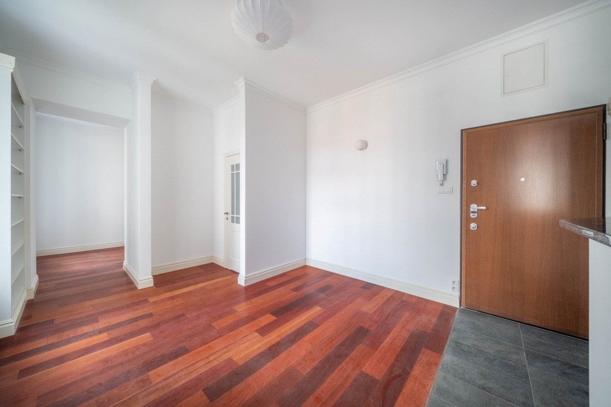 Warszawa · Śródmieście — 4