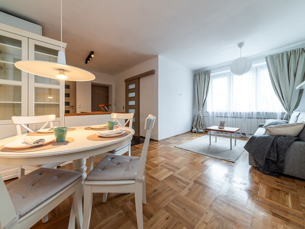 Warszawa · ul. Oleandrów — 6