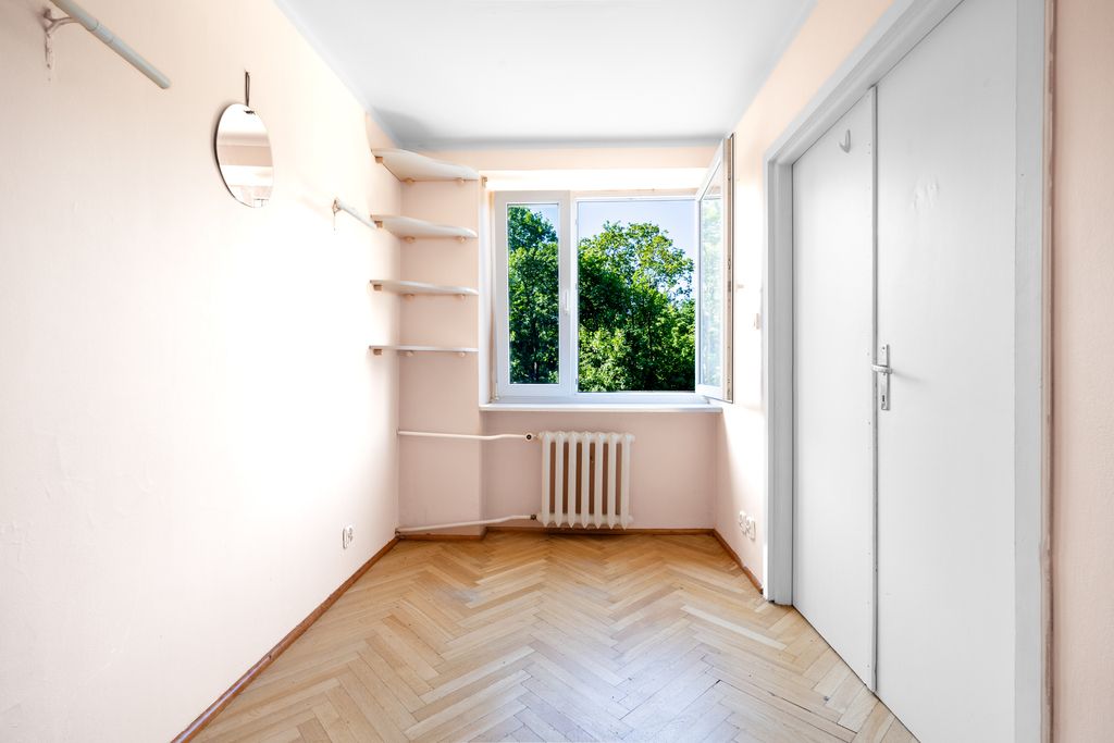 Warszawa · ul. Smolna — 4