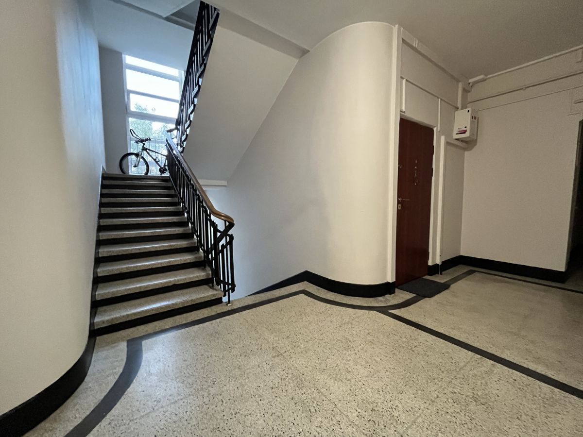 Warszawa · ul. Podchorążych — 6